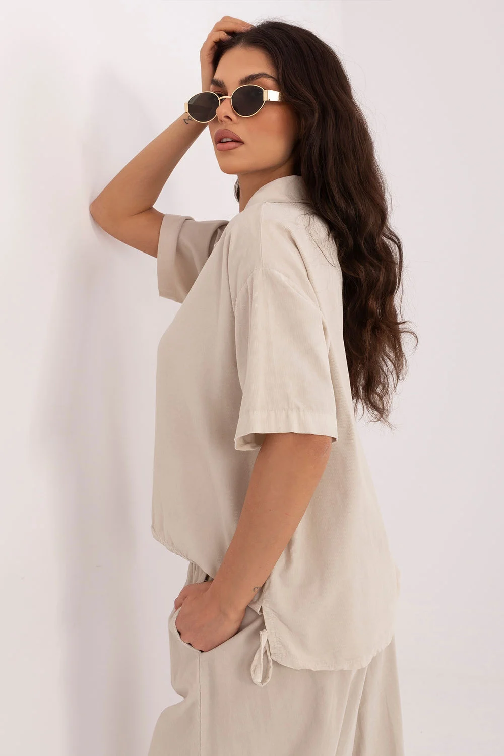 Chemise manche courte beige – Image 2