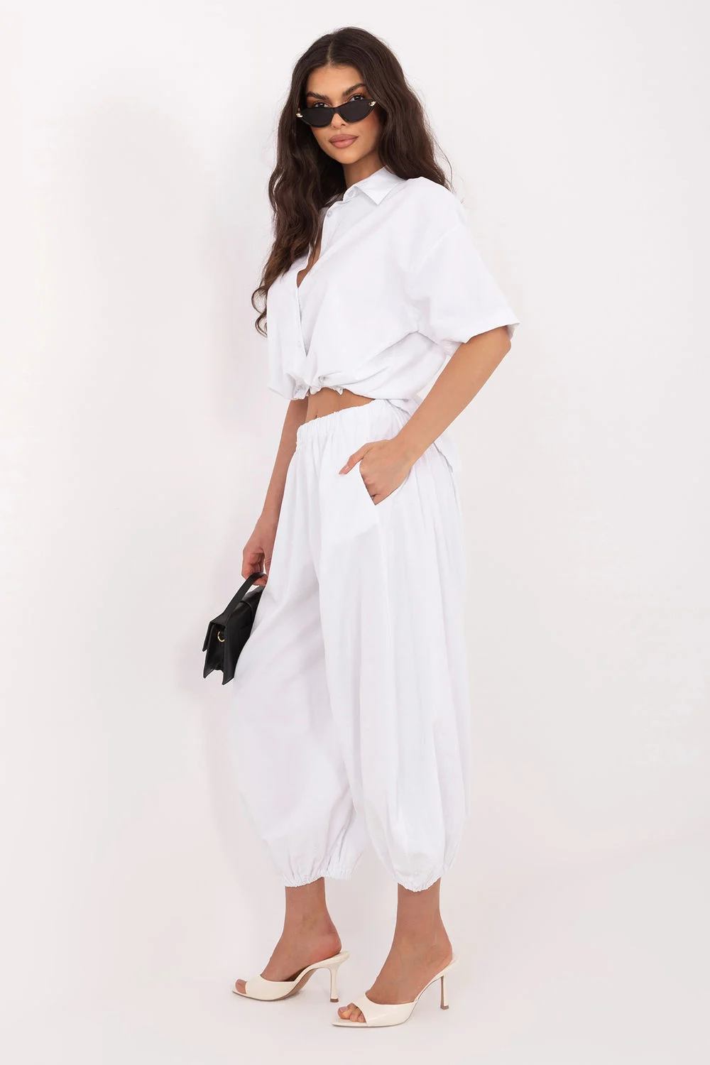 Pantalon en velours côtelé blanc – Image 2