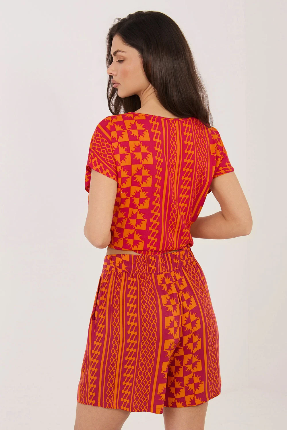 Short orange – Image 3