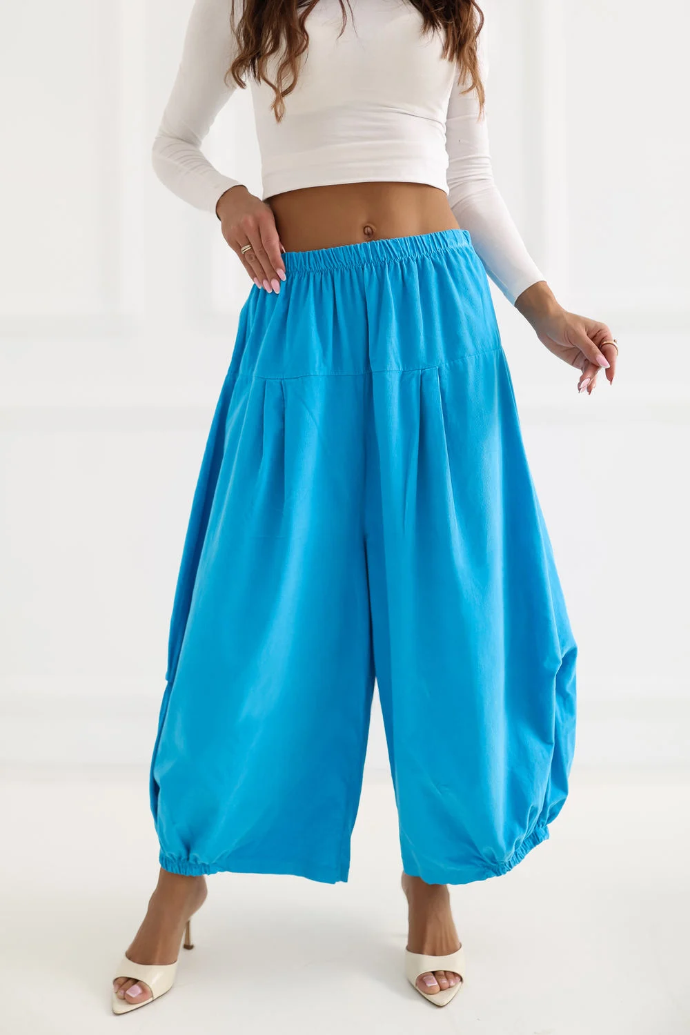Pantalon en velours côtelé bleu