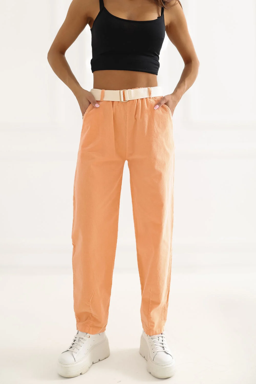 Pantalon en velours côtelé orange – Image 4