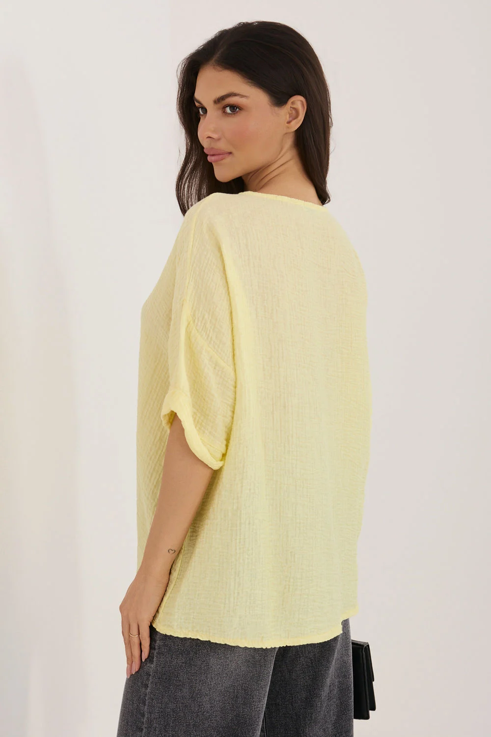 Chemise manche courte jaune – Image 3