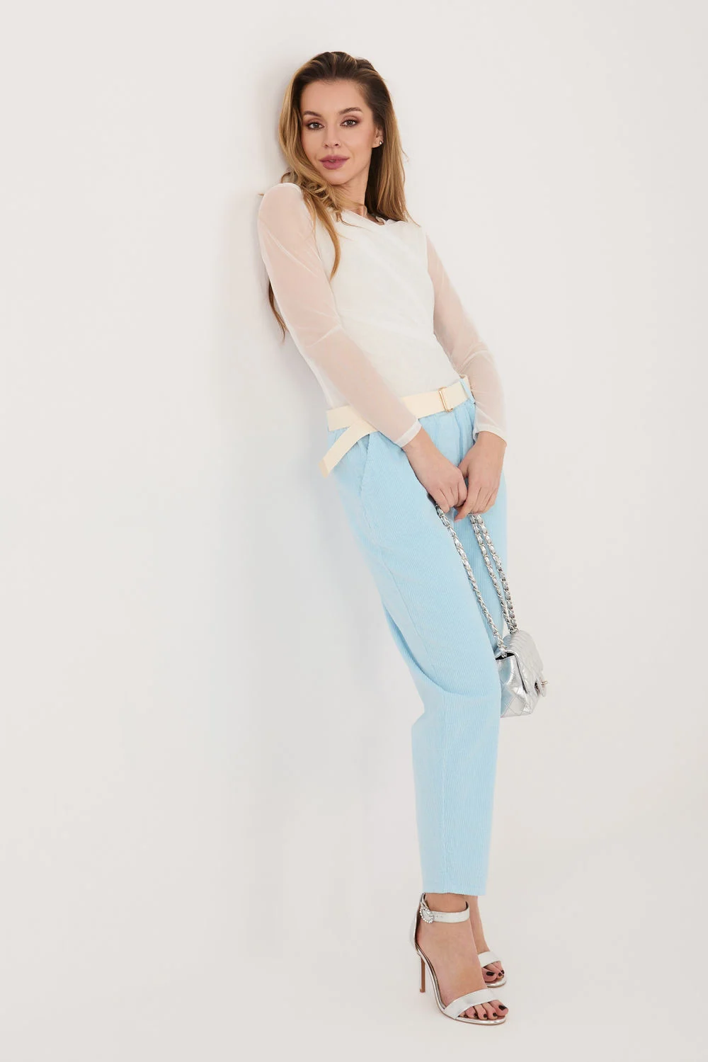 Pantalon en velours côtelé bleu – Image 2