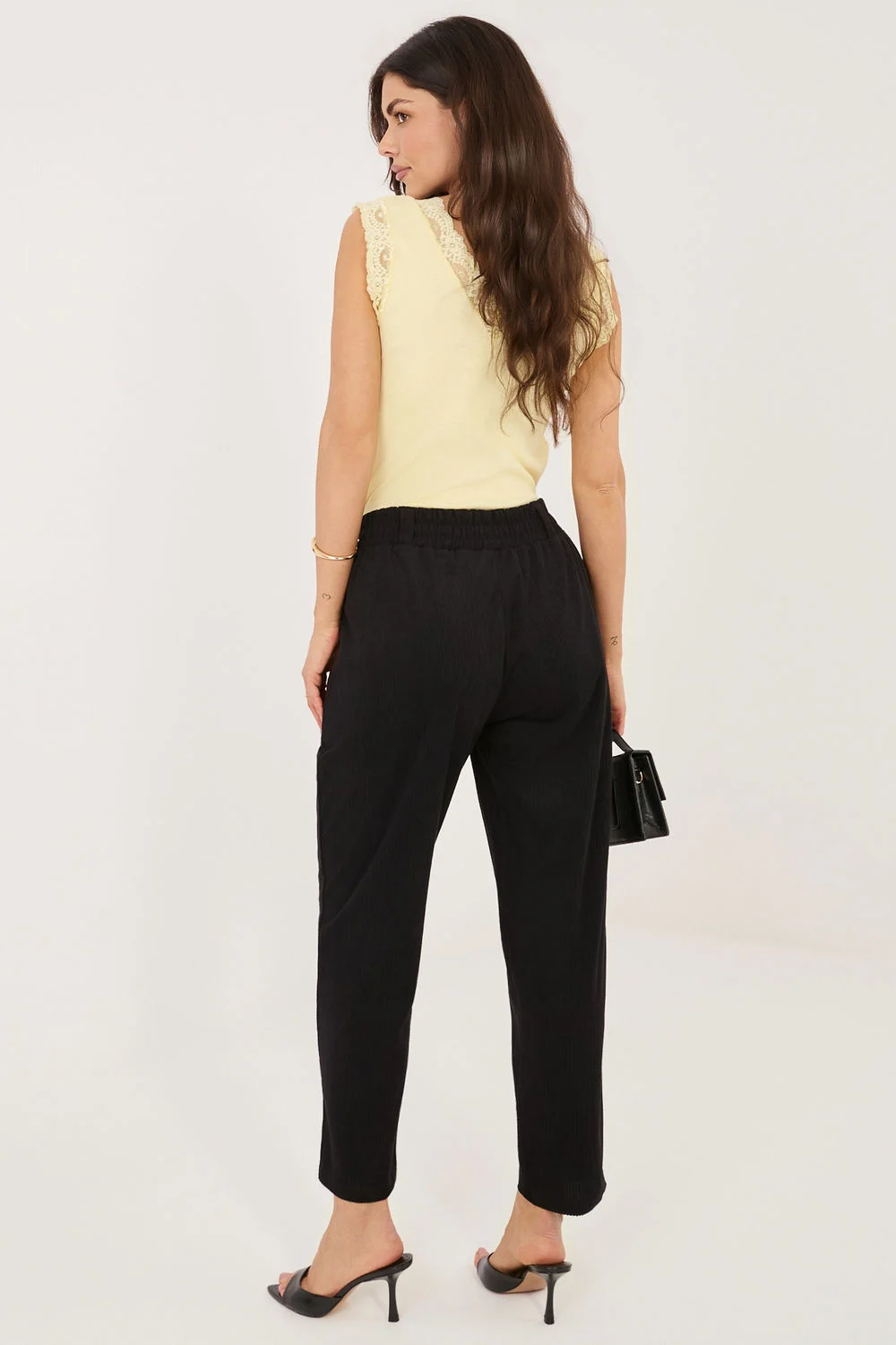 Pantalon en velours côtelé noir – Image 3