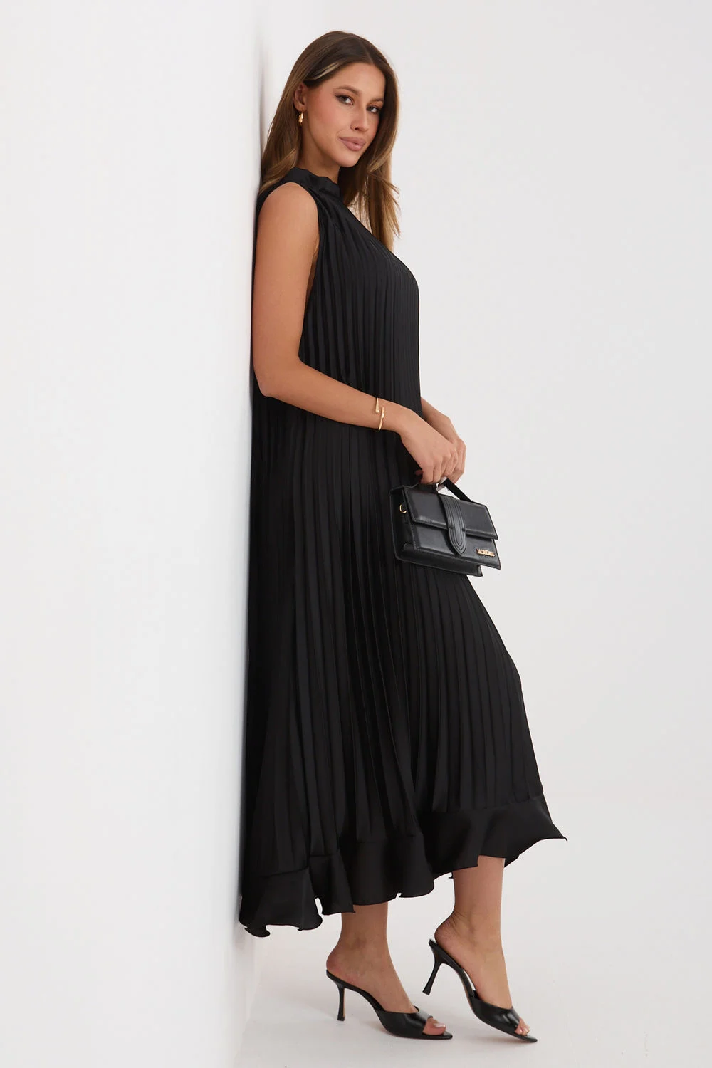 Robe de cocktail noire – Image 2