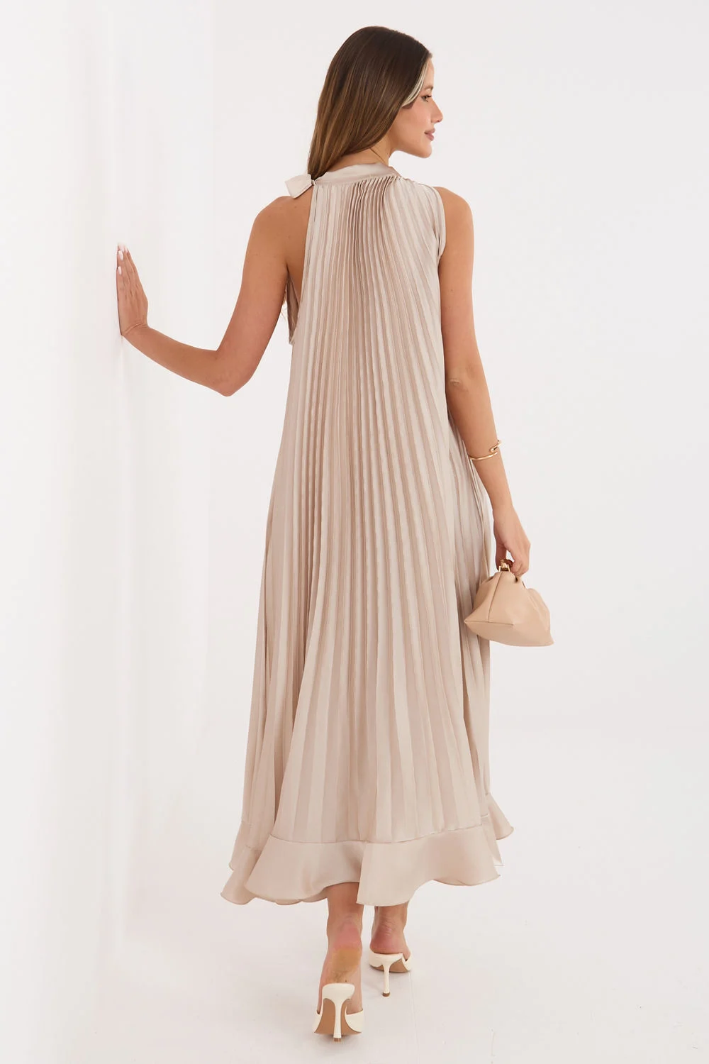 Robe de cocktail beige – Image 3
