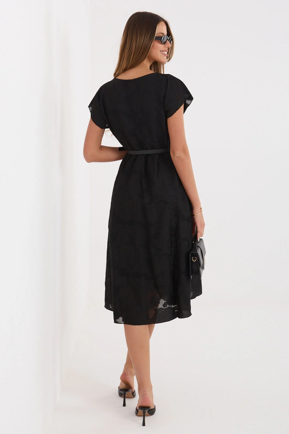 Robe de cocktail noire – Image 3