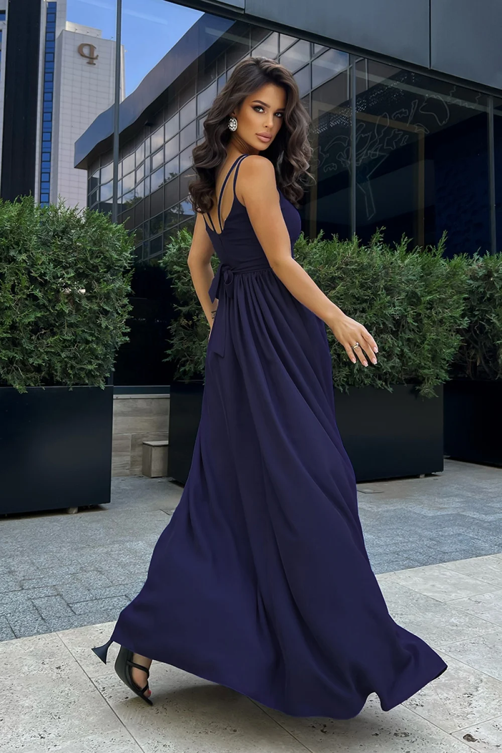 Robe de soirée bleue marine – Image 3