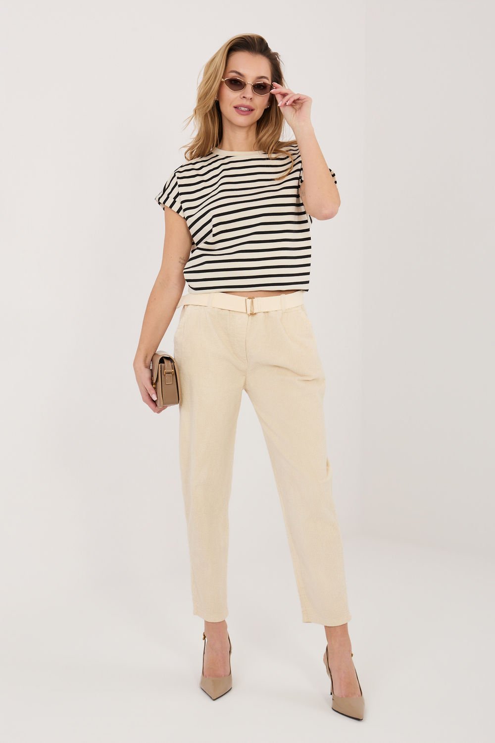 Image of Pantalon en velours côtelé beige