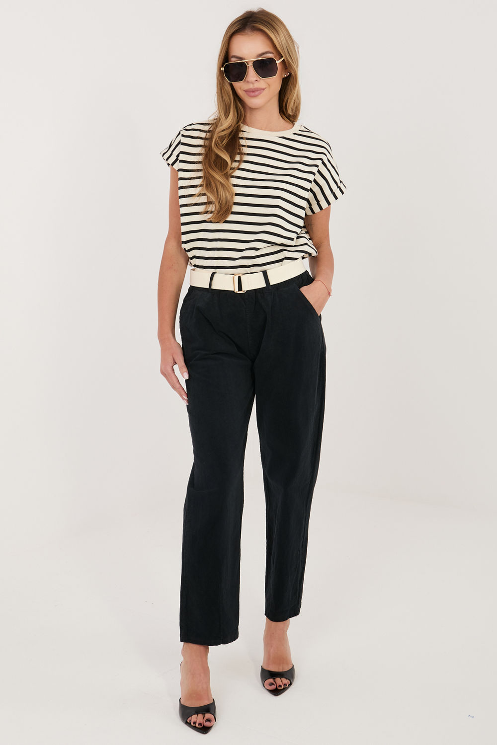 Image of Pantalon en velours côtelé noir