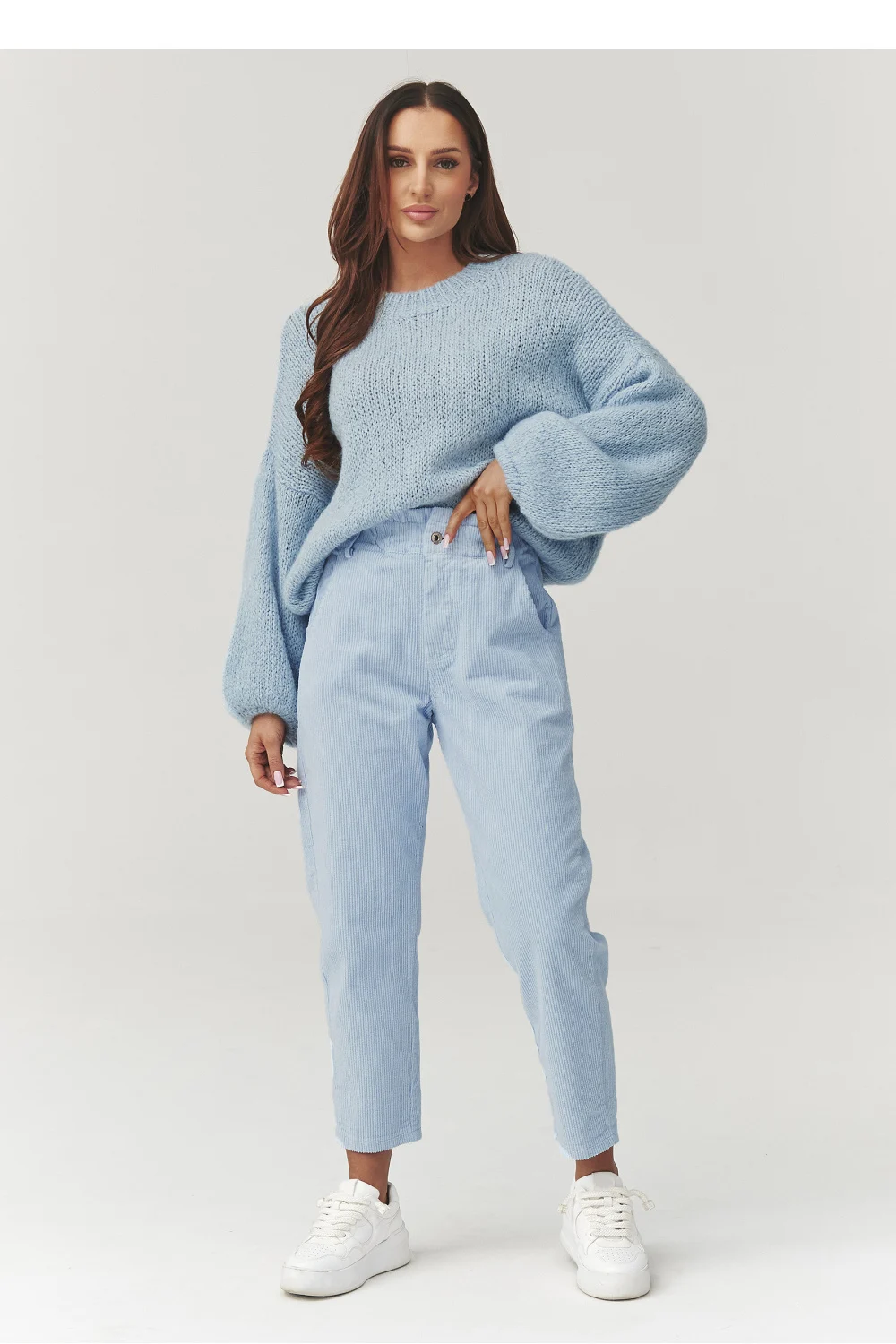 Pantalon en velours côtelé bleu – Image 2