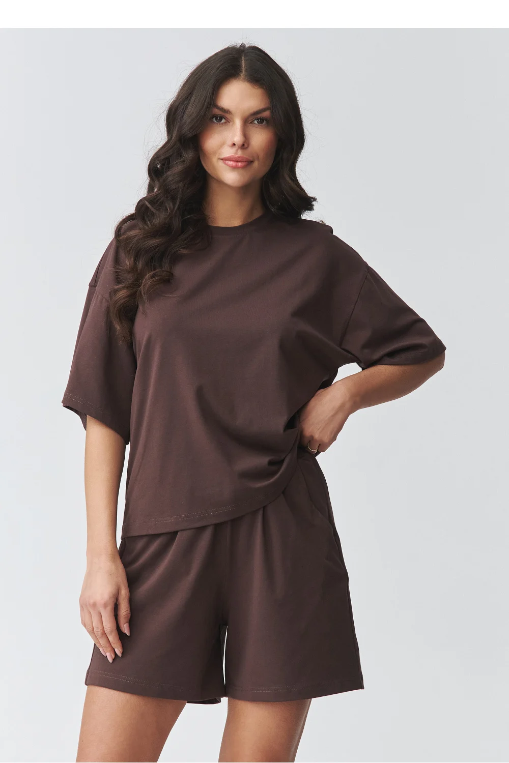 Ensemble brun