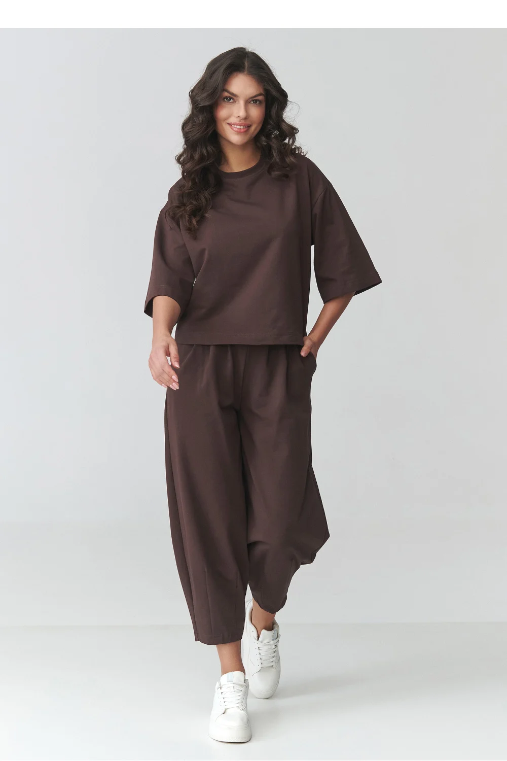 Ensemble brun