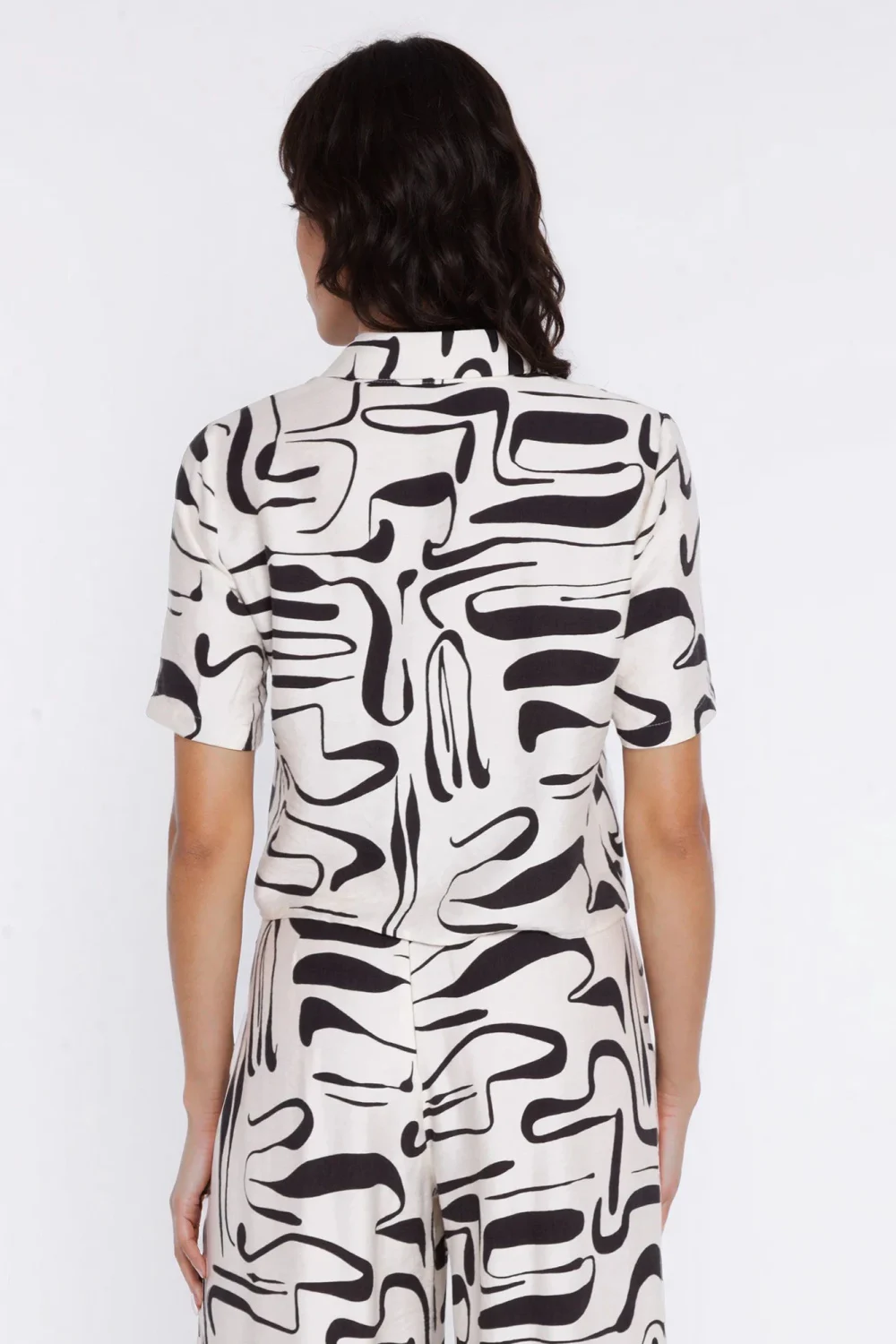 Chemise manche courte multicouleur – Image 3