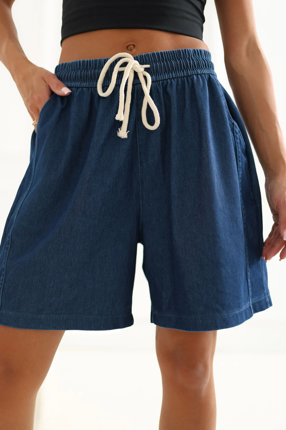 Short bleu