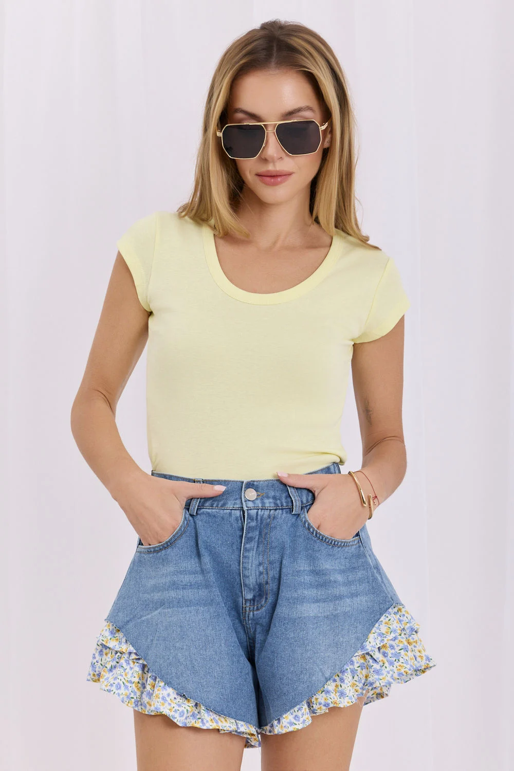 T-shirt jaune