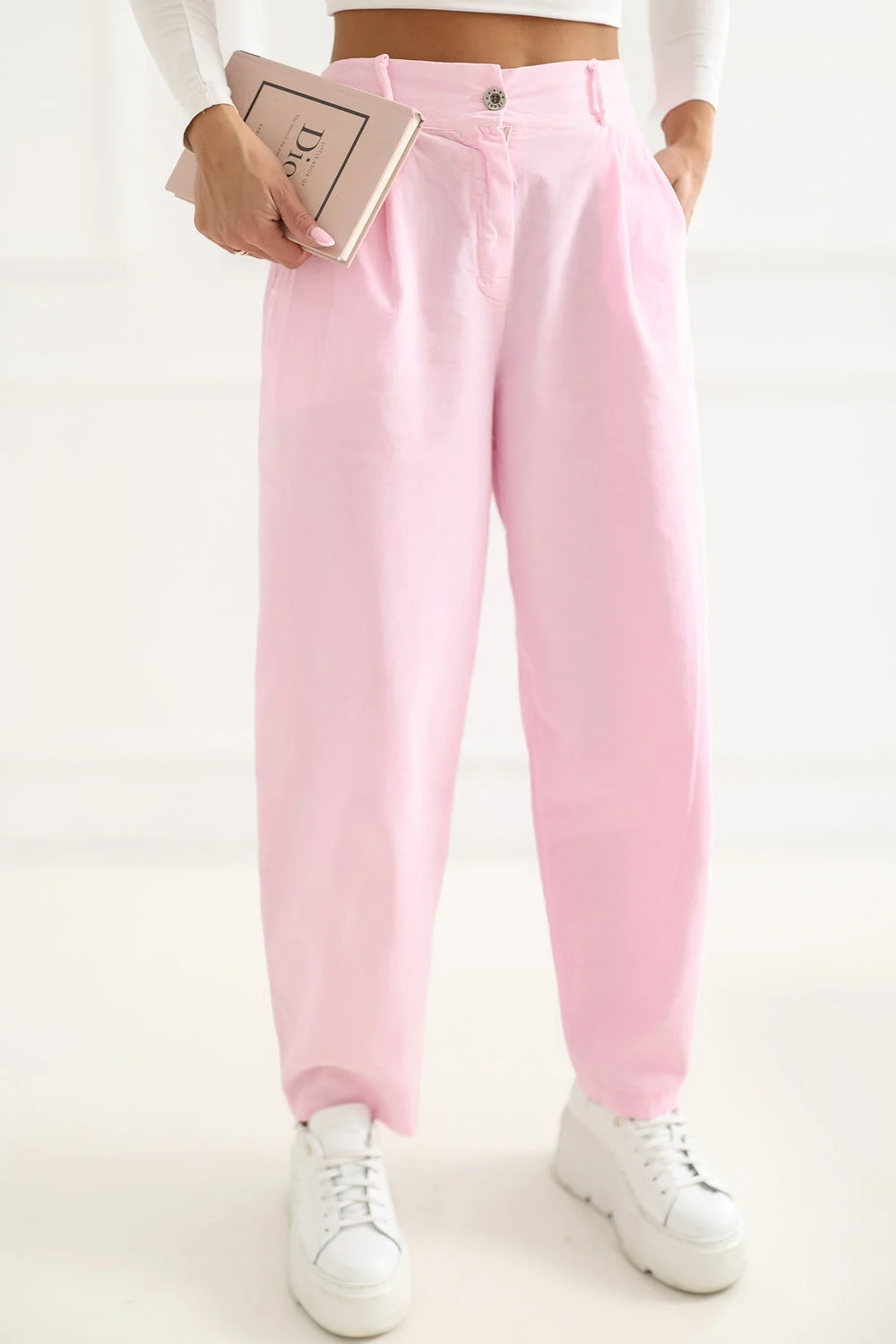 Pantalon en velours côtelé rose
