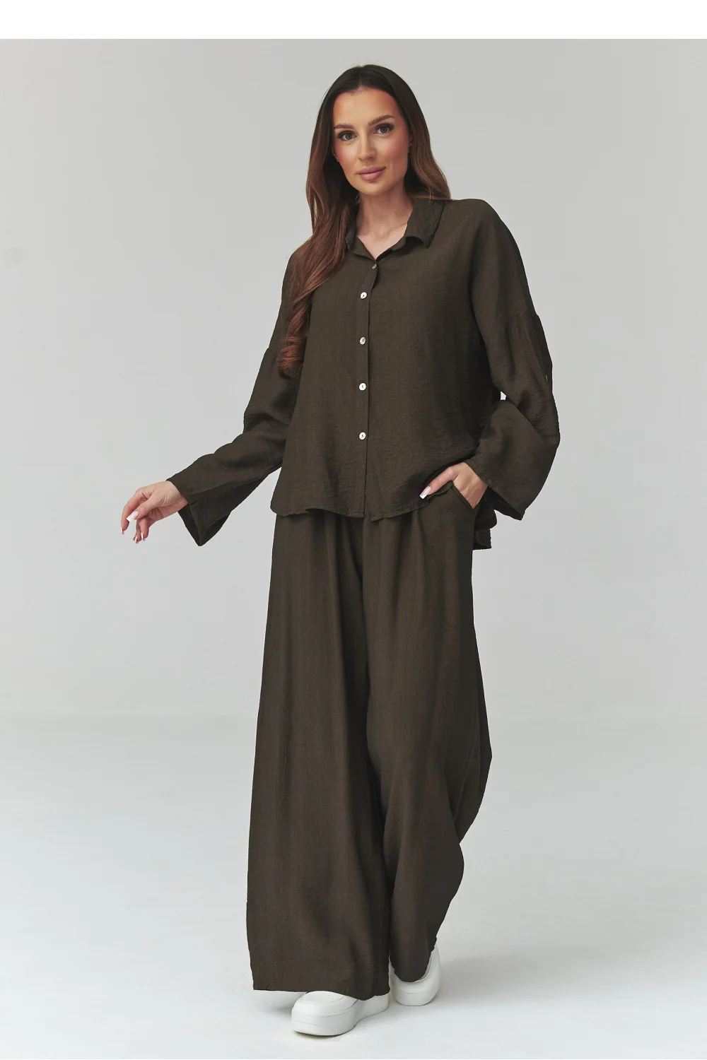 Ensemble brun