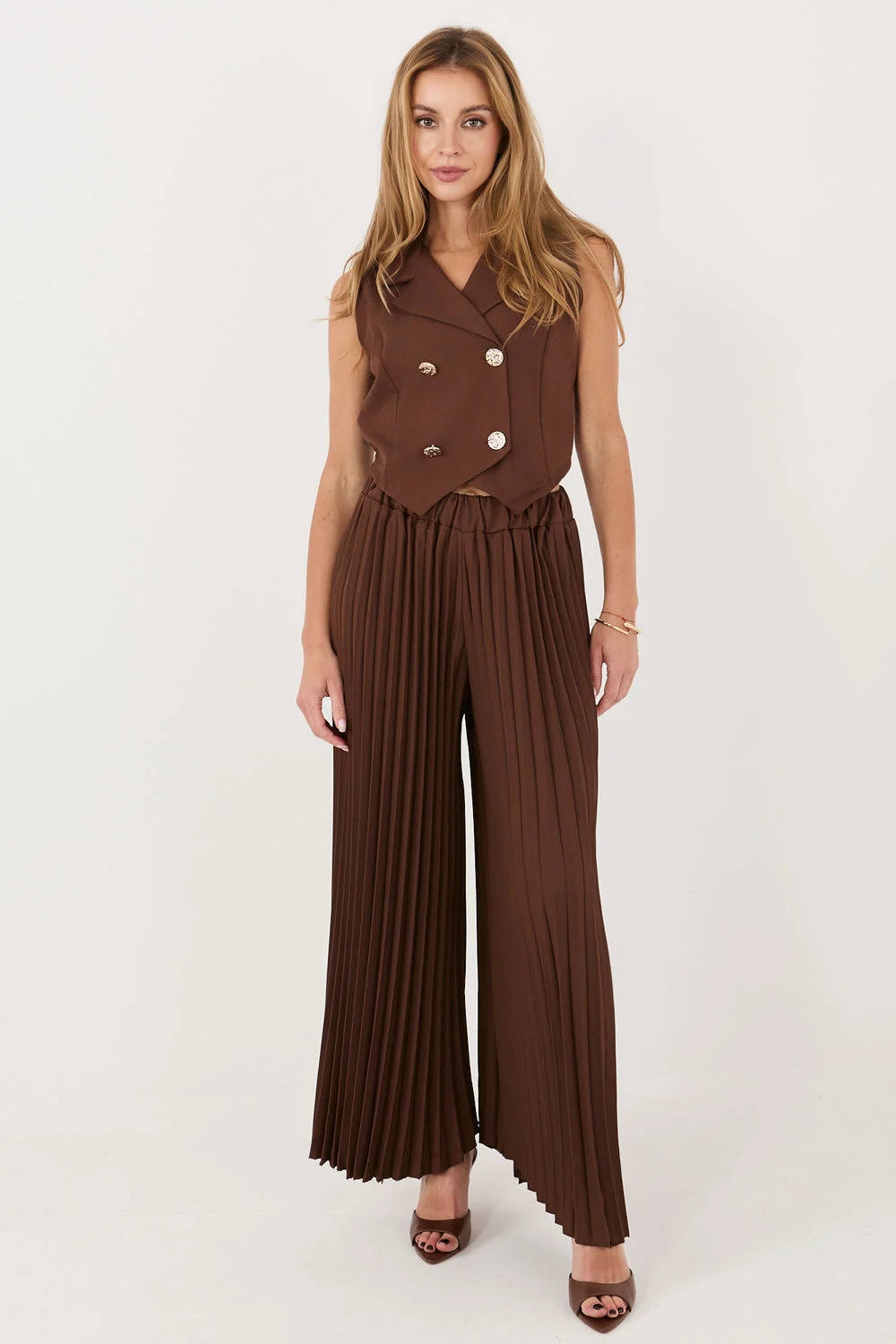 Ensemble brun