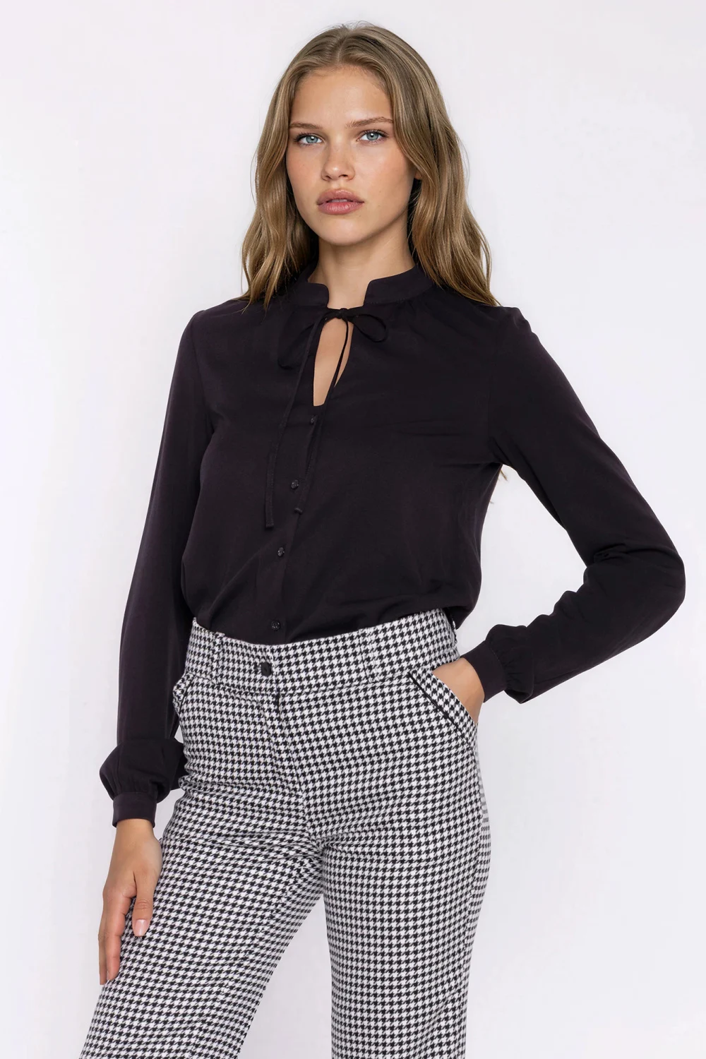 Chemise manche longue noire – Image 2