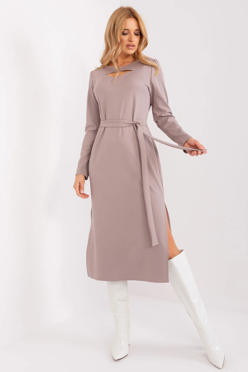 Robe de jour beige