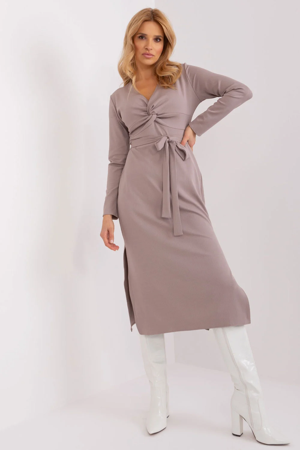 Robe de jour beige – Image 2