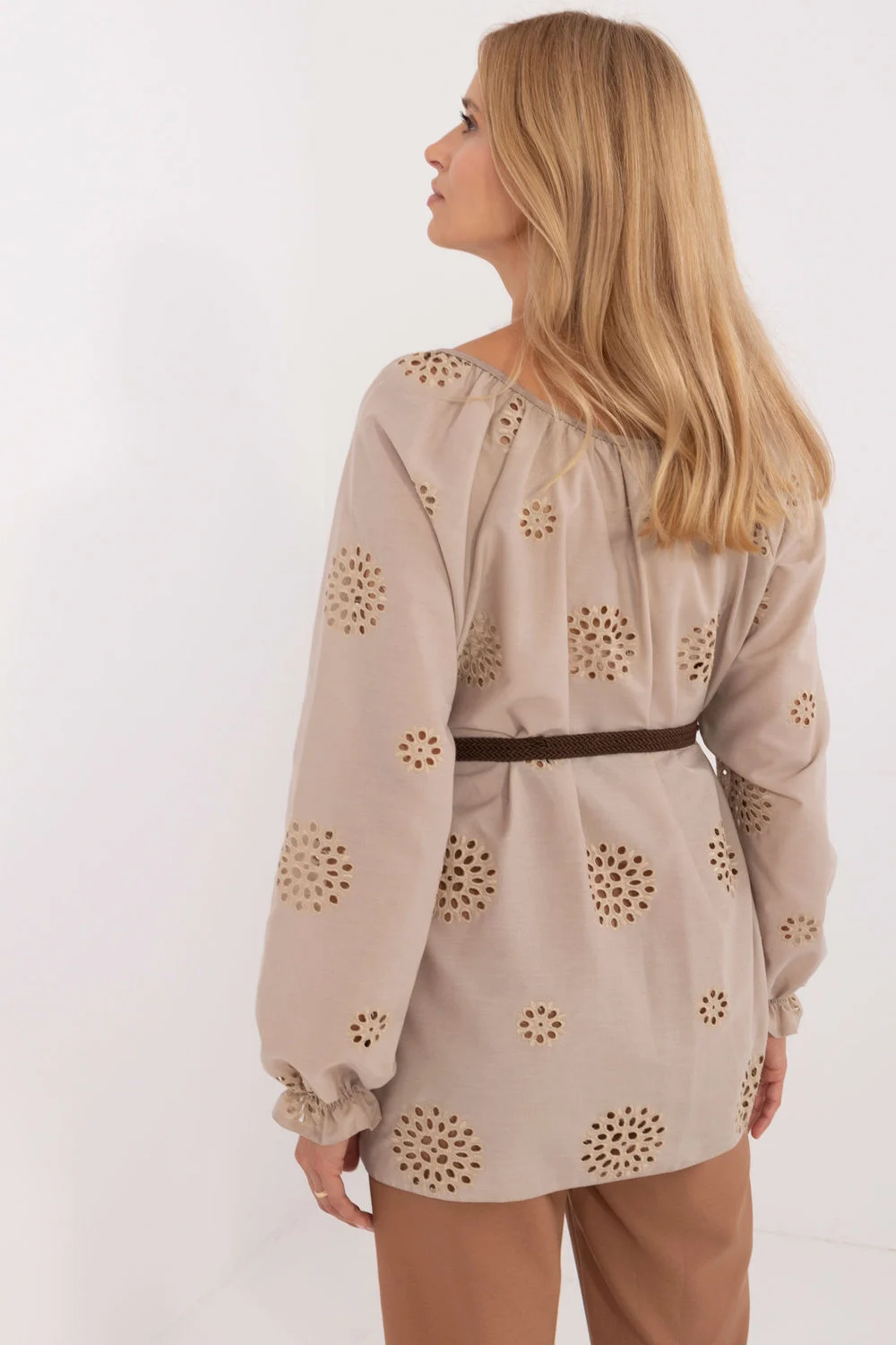 Chemisier beige – Image 3