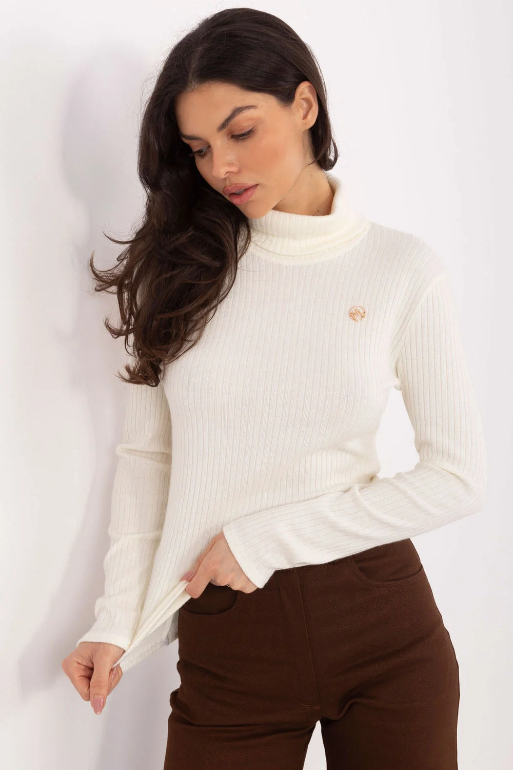 Col roulé beige