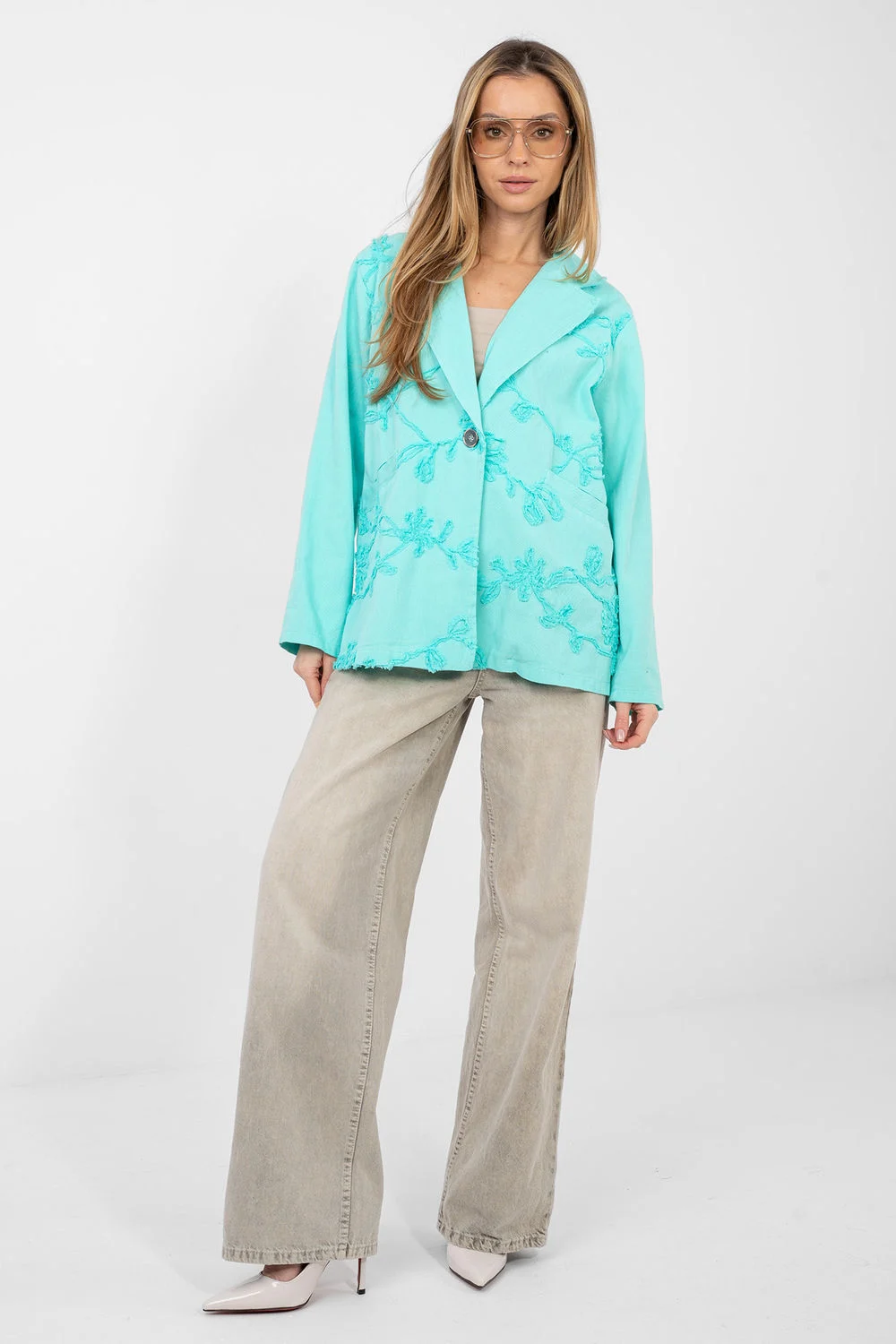Veste bleue à broderie