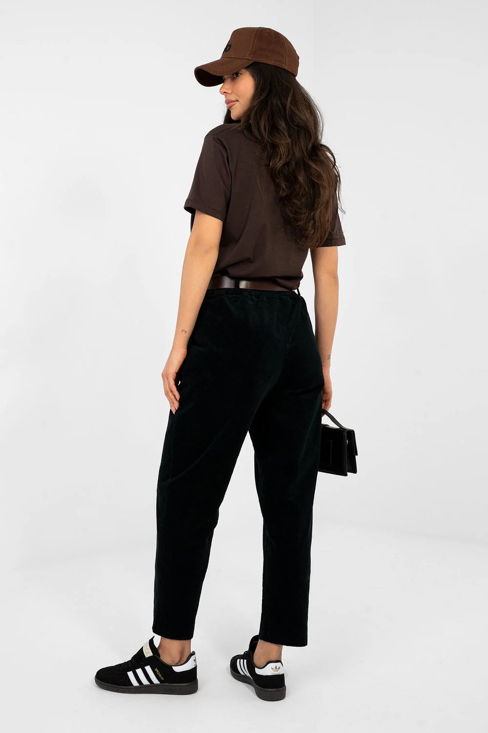 Pantalon en velours côtelé noir – Image 3