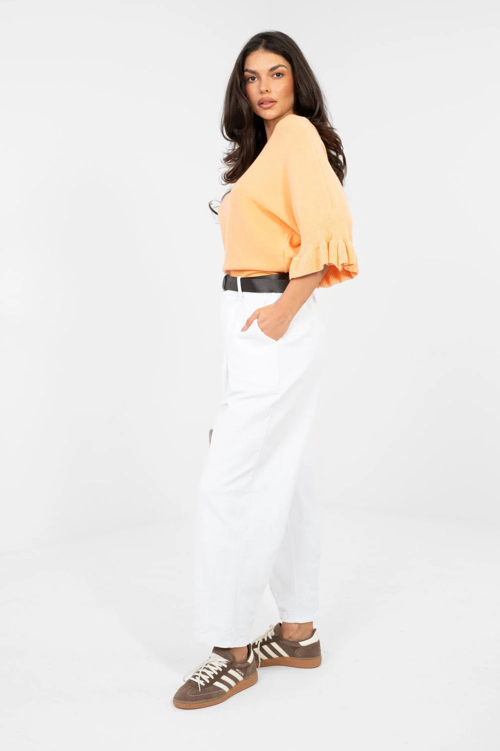 Pantalon en velours côtelé blanc – Image 2