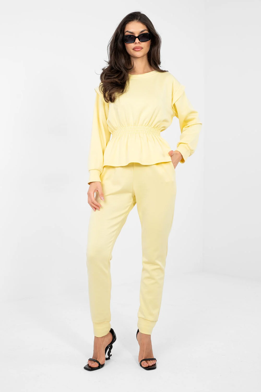 Ensemble jaune