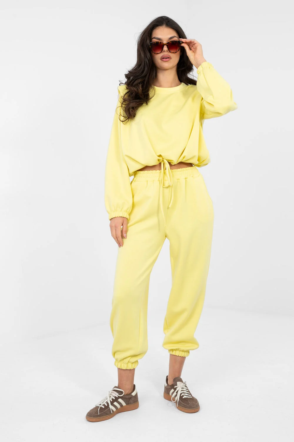 Ensemble jaune
