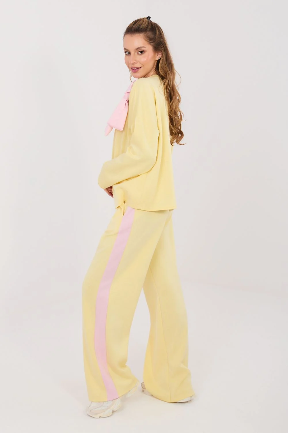 Ensemble jaune – Image 3