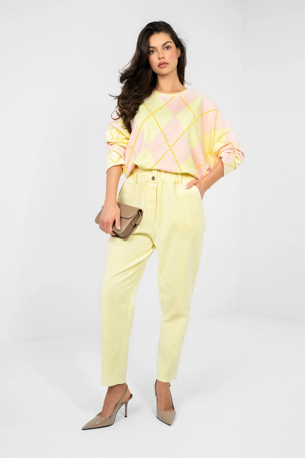 Pantalon en velours côtelé jaune