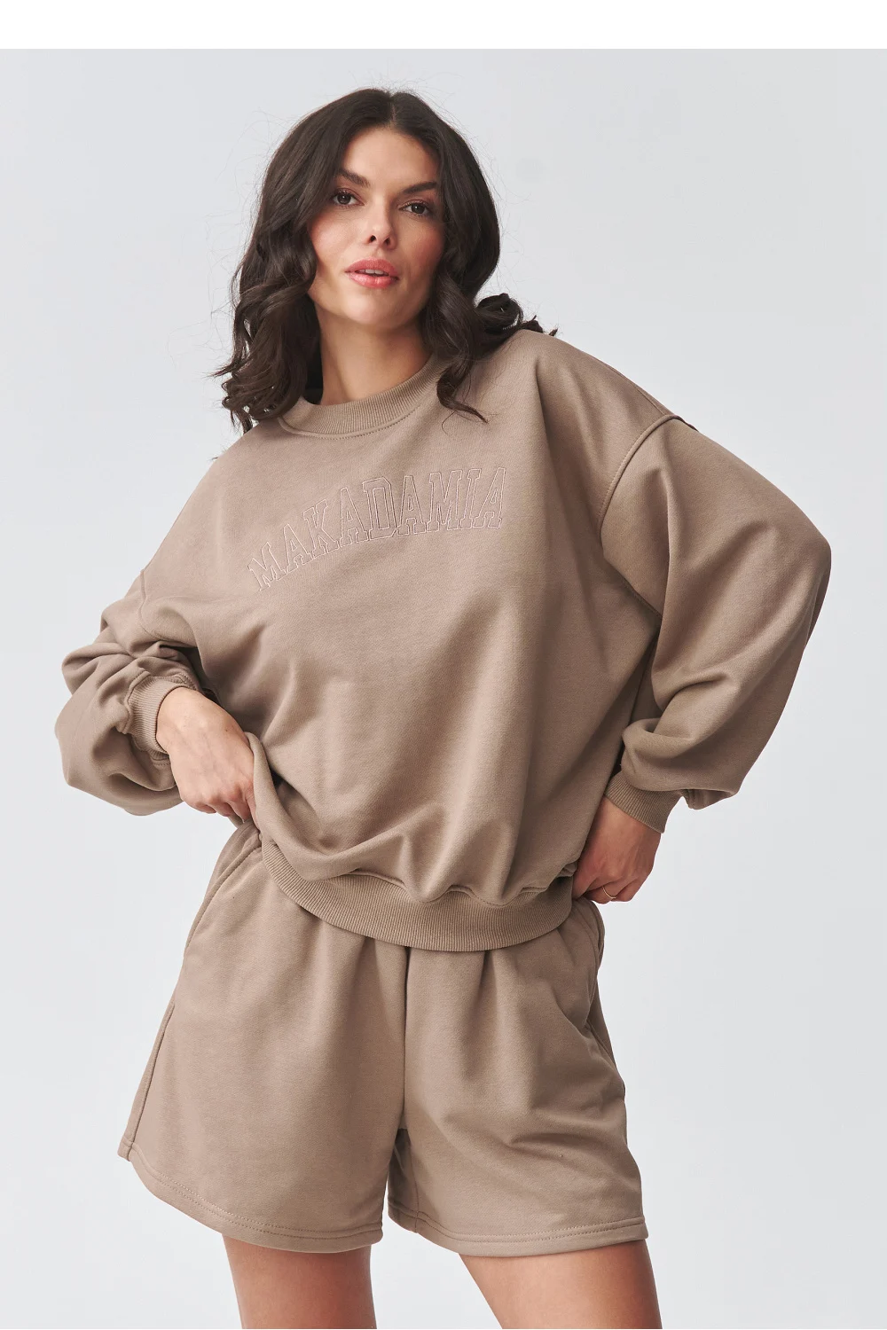 Ensemble brun