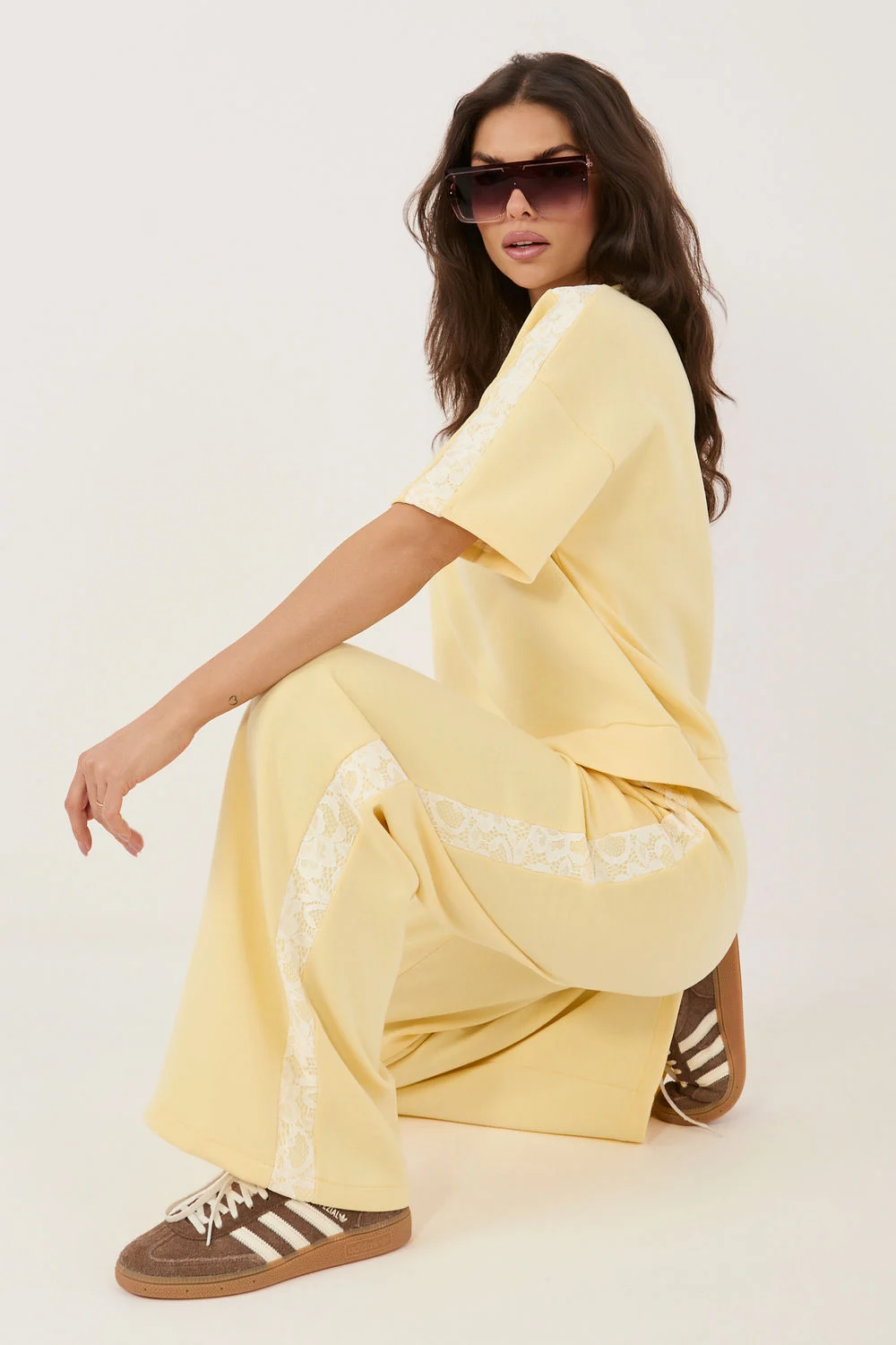 Factory Price Jogging large jaune en dentelle