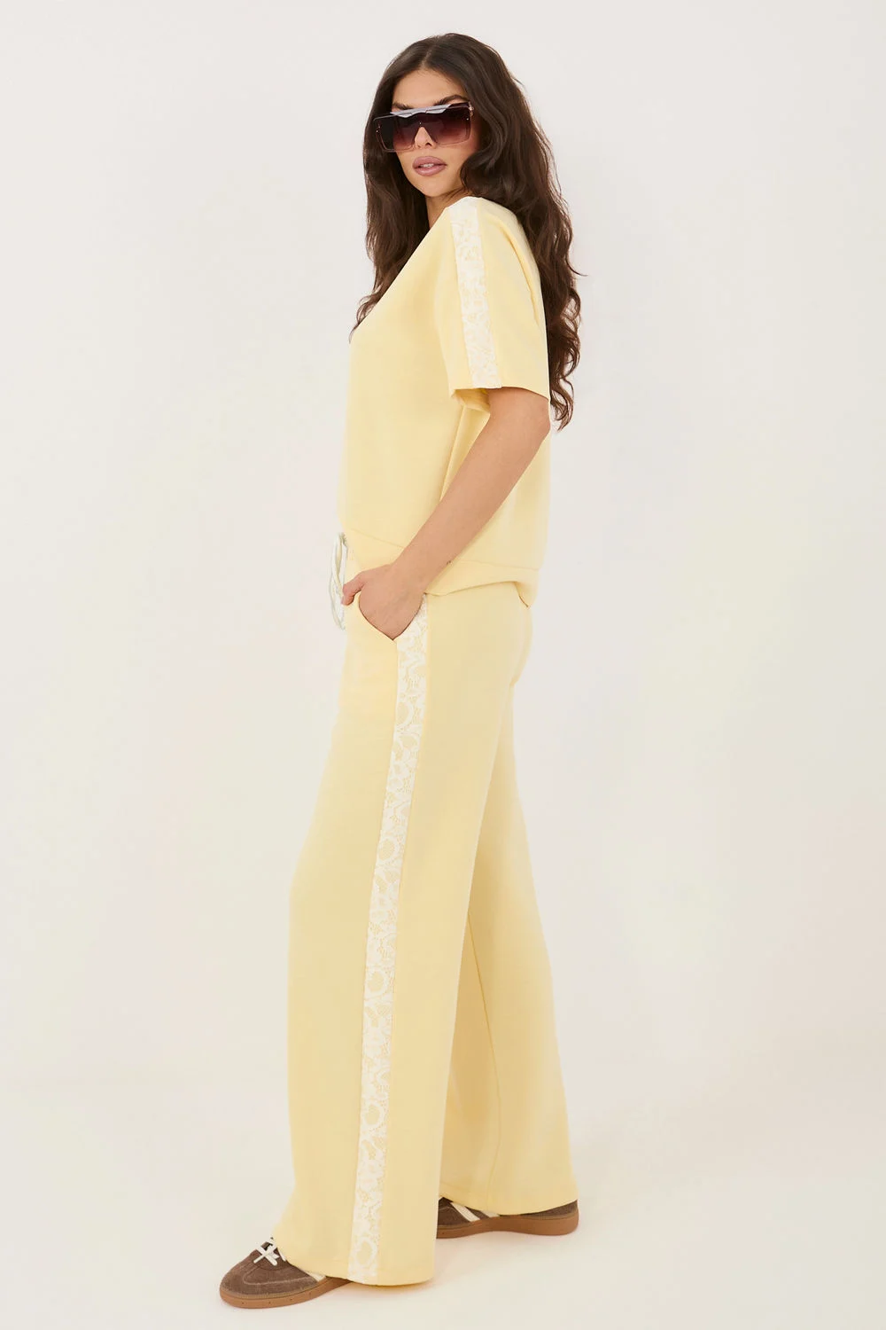 Factory Price Jogging large jaune en dentelle