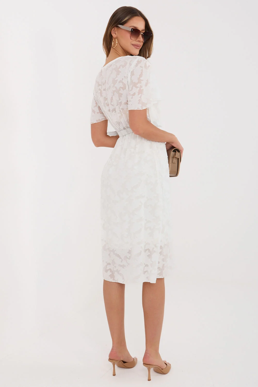 Robe de cocktail beige – Image 2