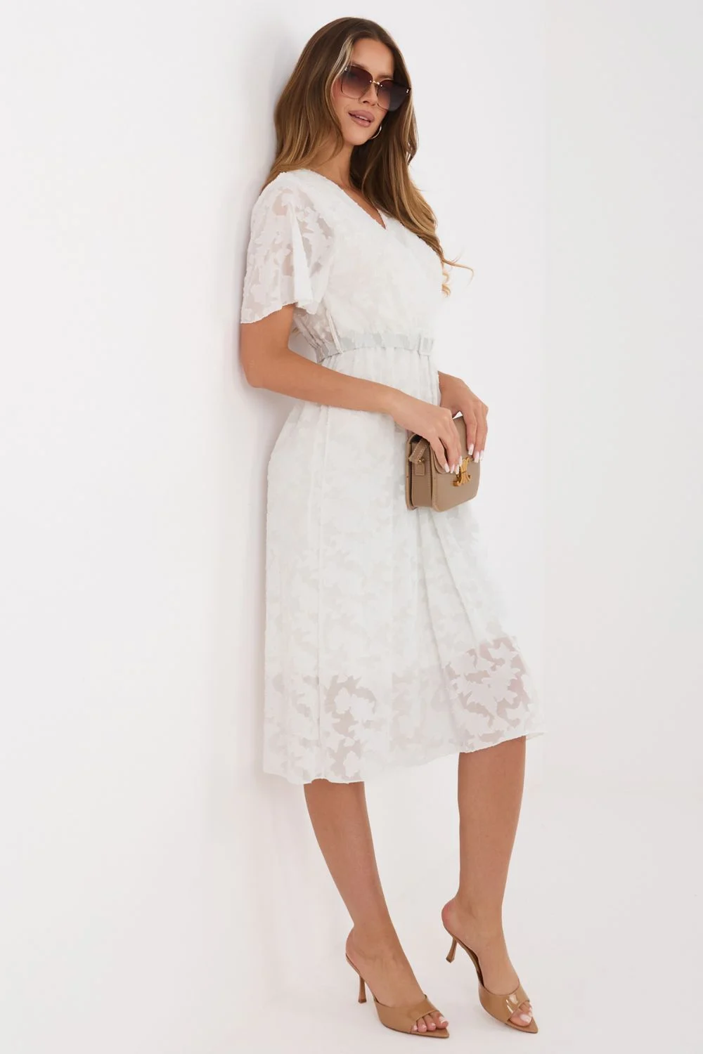Robe de cocktail beige – Image 3