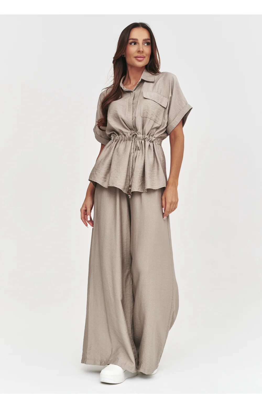 Ensemble brun