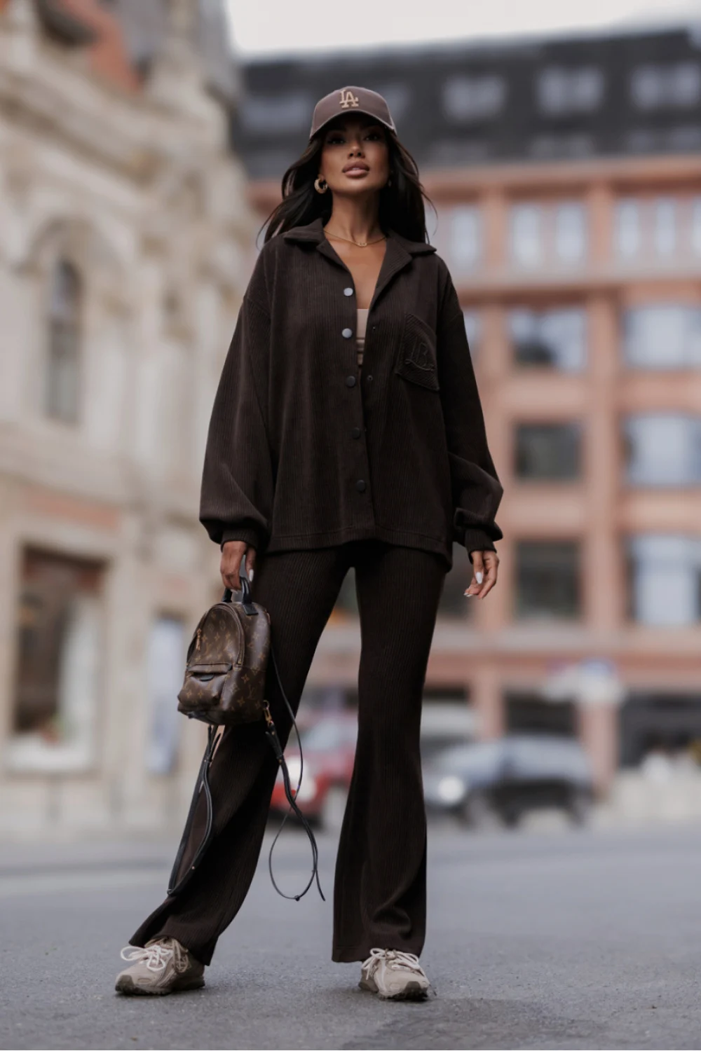 Ensemble brun