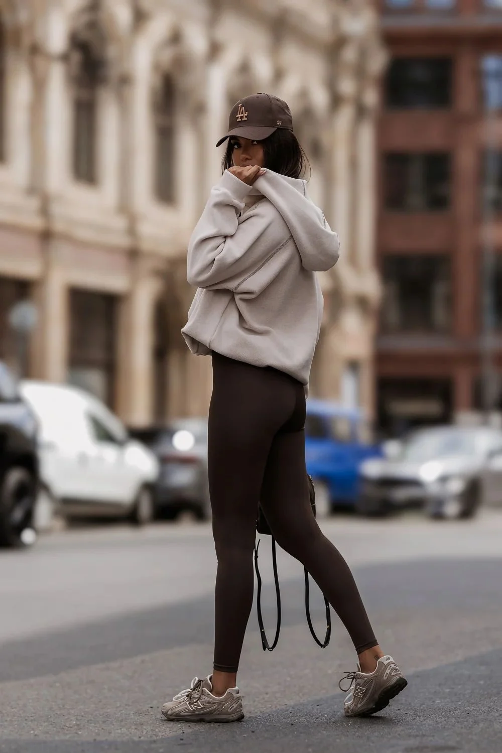 Sweatshirt beige – Image 3