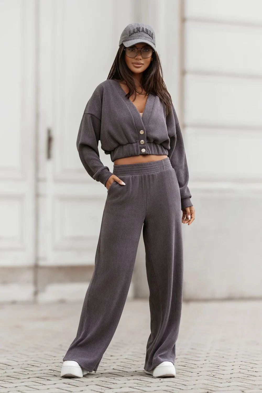 Ensemble gris