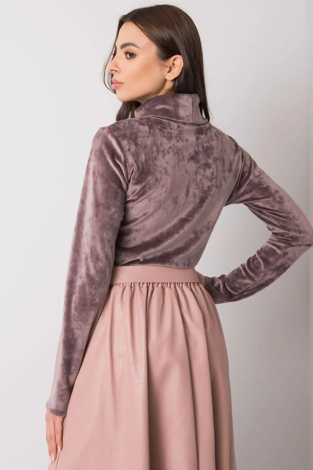 Col roulé beige – Image 3
