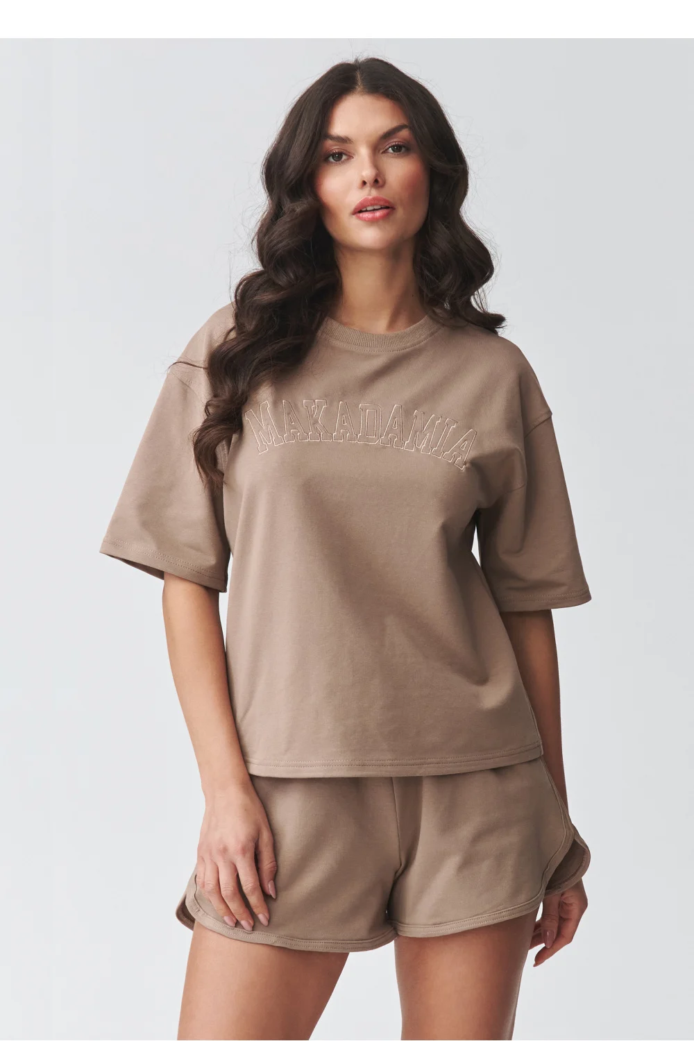 Ensemble brun