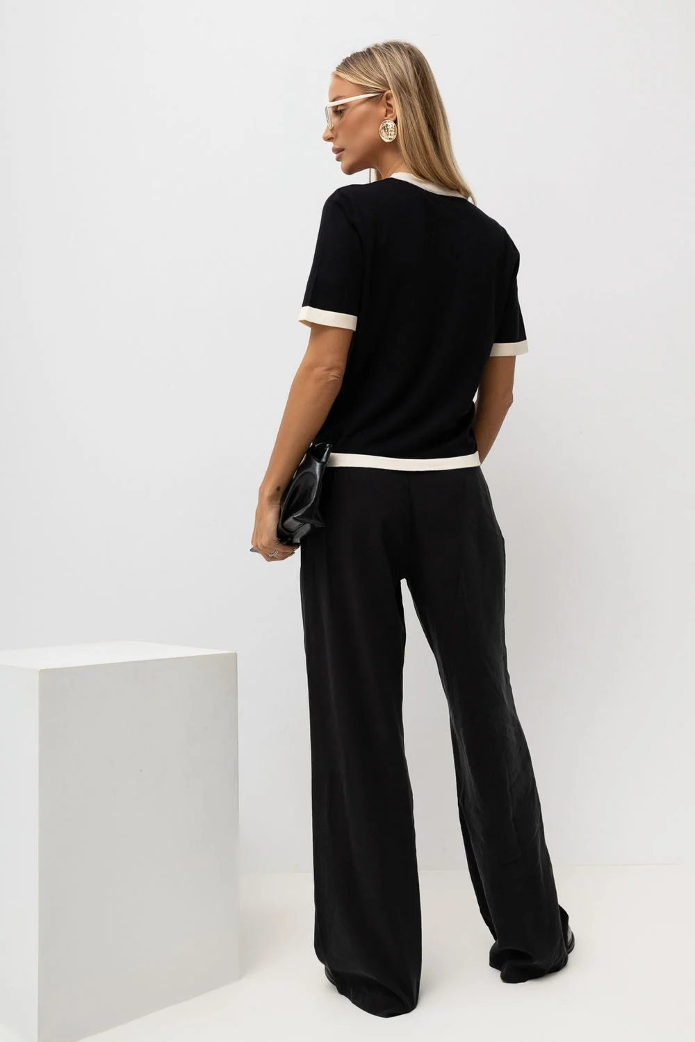 Pull à manches courtes noir – Image 3