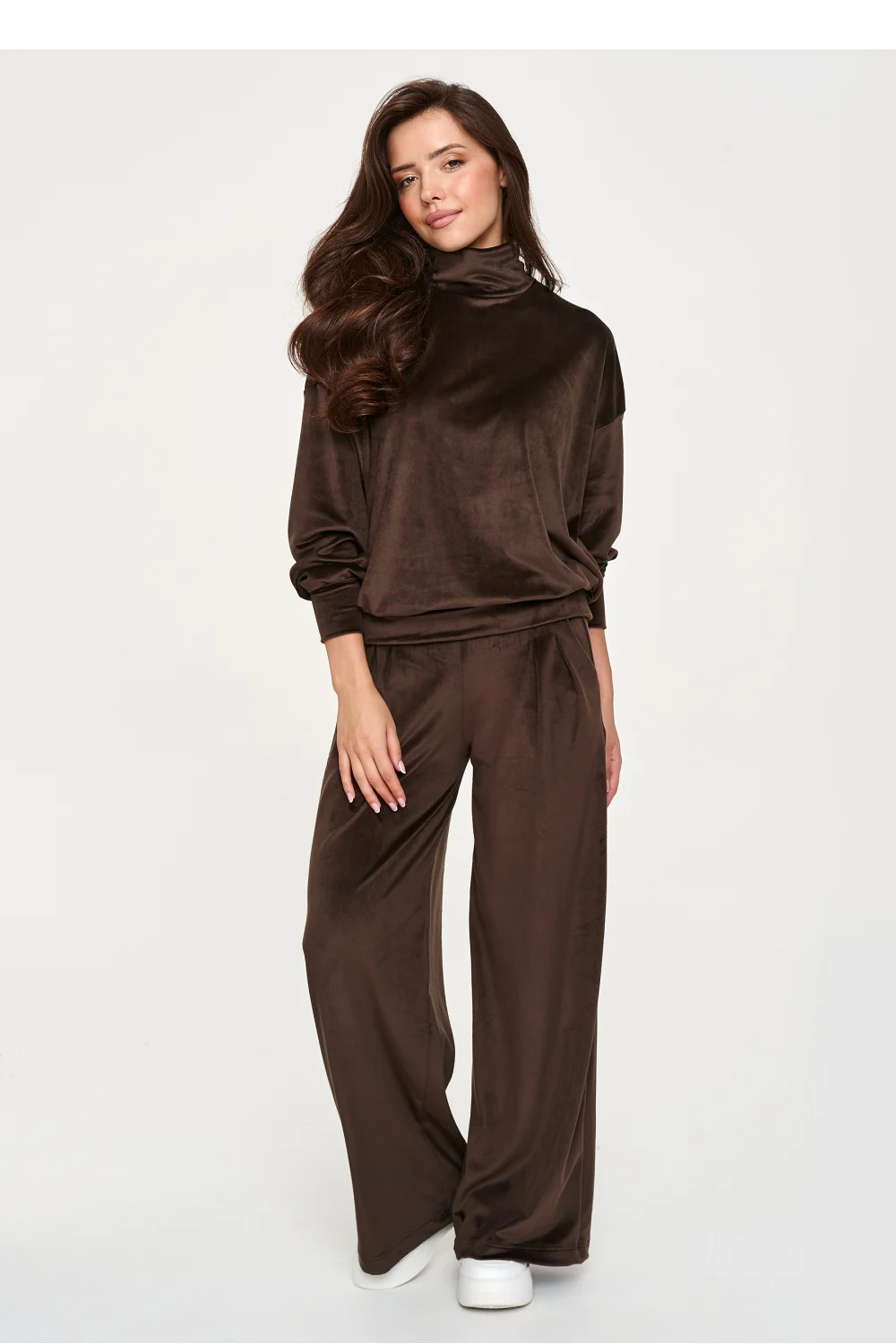 Ensemble brun