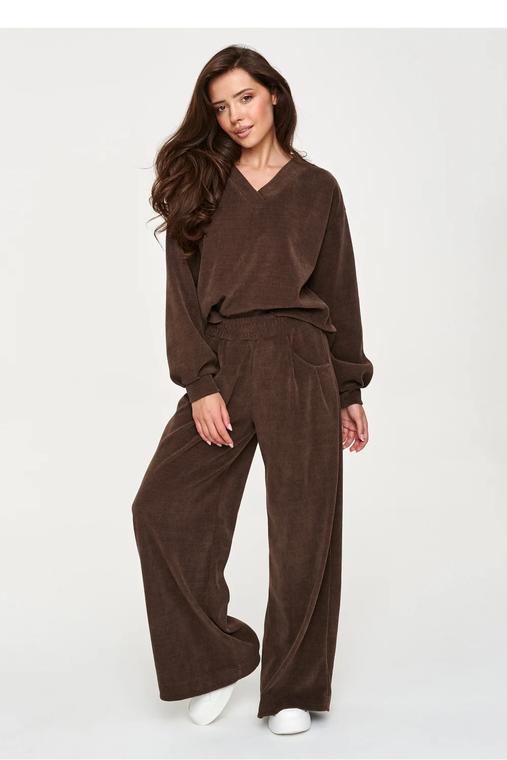 Ensemble brun