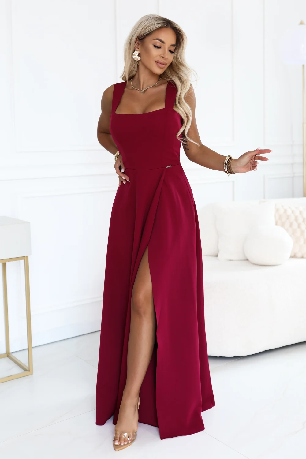 Robe longue évasée rouge fendue
